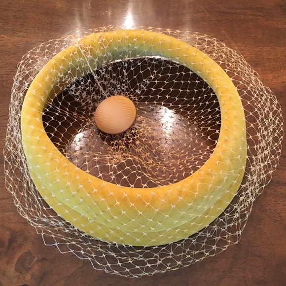 Pillbow netted Mustard Yellow - Picture 8 of 8